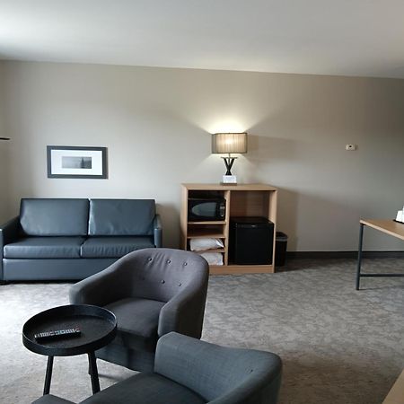 Super 8 By Wyndham St-Jerome Hotel Saint-Jerome Exterior photo
