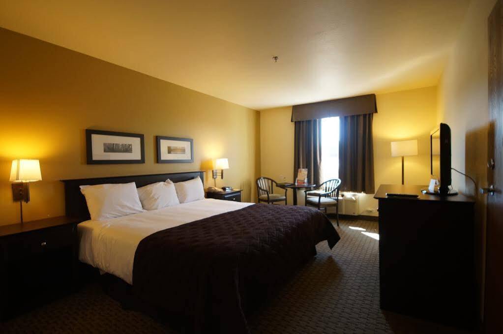 Super 8 By Wyndham St-Jerome Hotel Saint-Jerome Exterior photo
